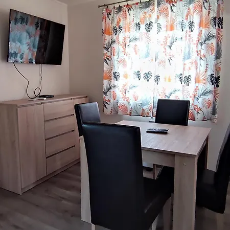 Noszofu Apartment